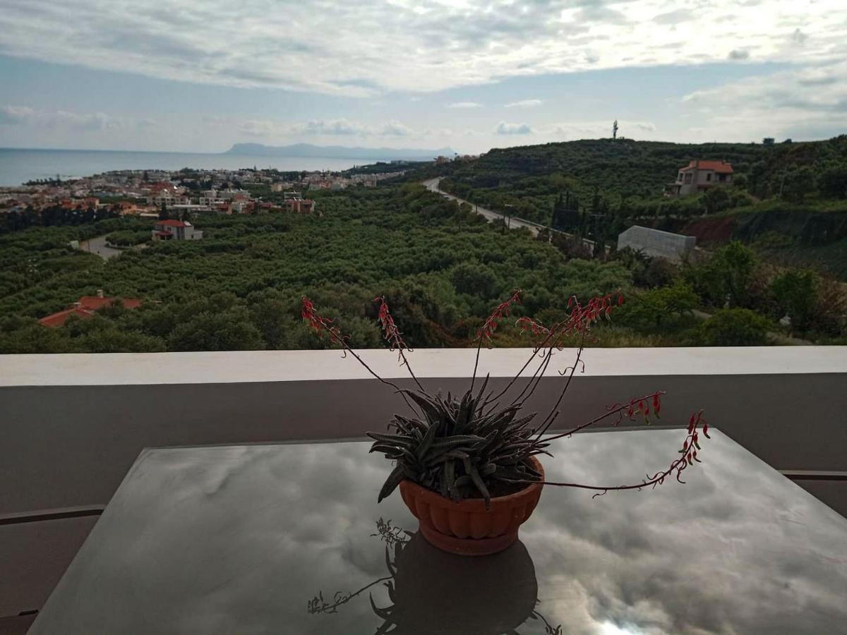 Thea Apartment Agia Marina Exterior foto